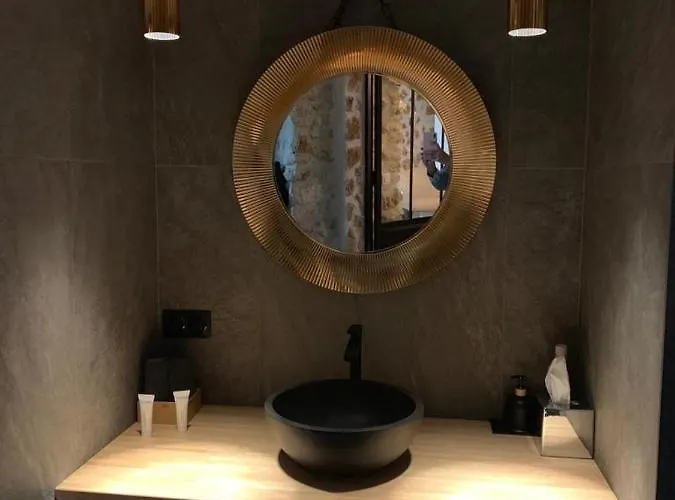 La Maison De Robinson 4* Ле-Плесси-Робинсон