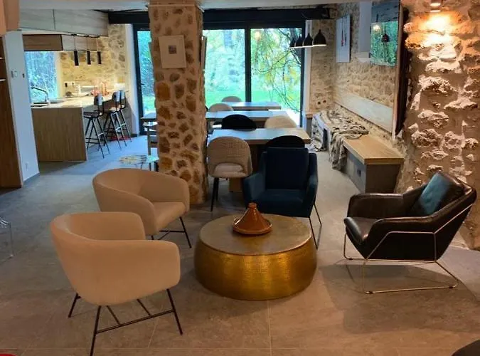 Гостевой дом La Maison De Robinson 4*