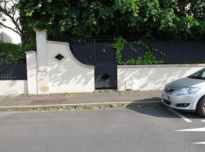 La Maison De Robinson Гостевой дом